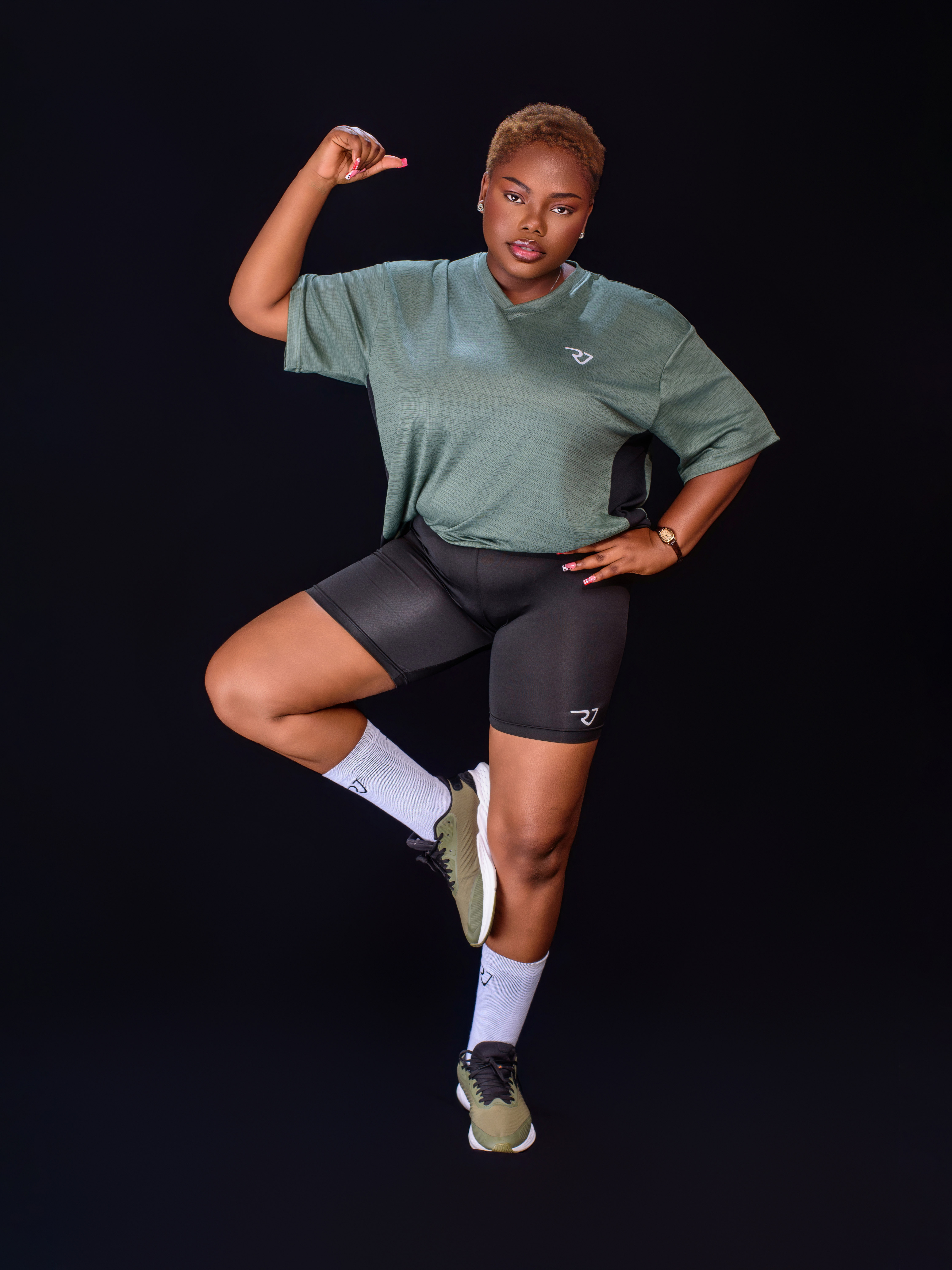 Oversized top and compression tights